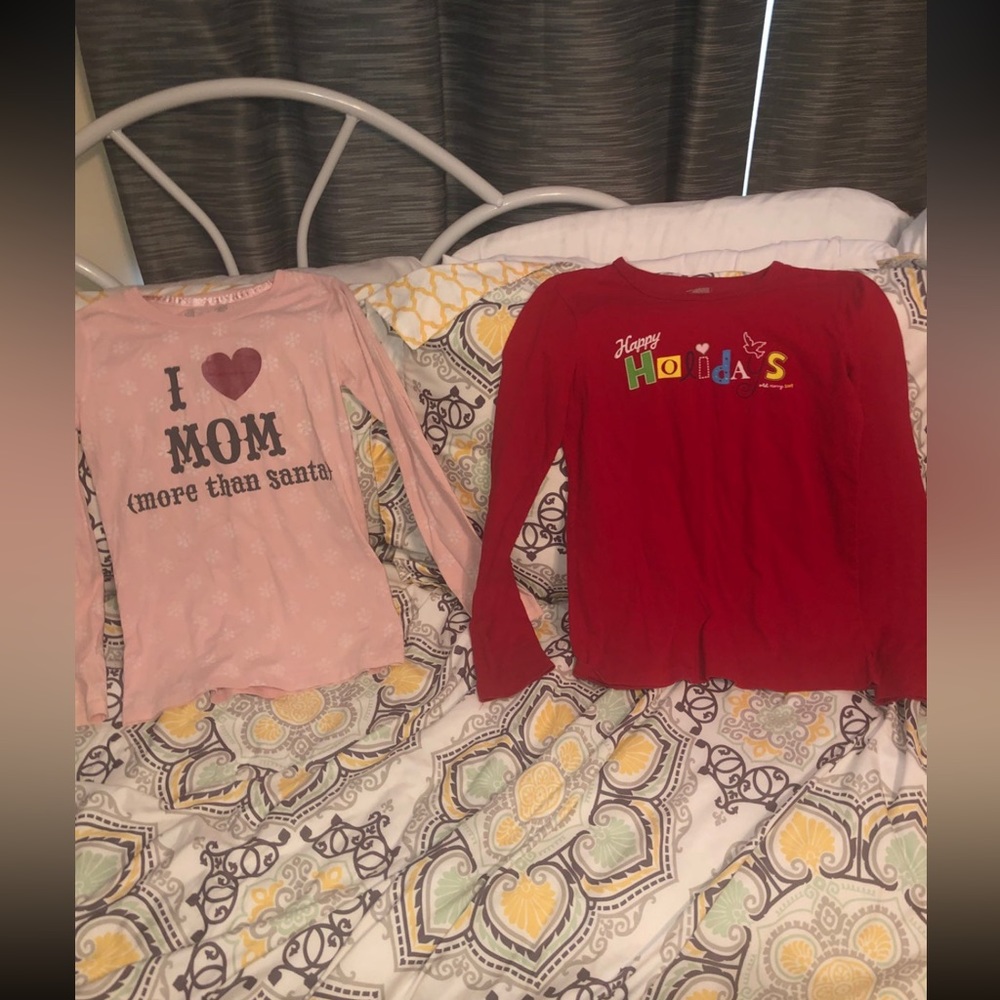 Girls Old Navy holiday long sleeves